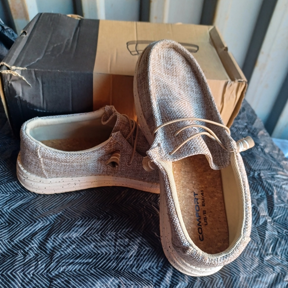 "Hey Dude" Style Tan Slip on Shoes, Men's Size 8